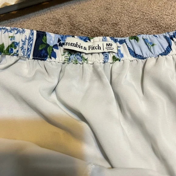 Abercrombie & Fitch Blue Patterned Maxi Skirt - Size Medium Petite - Picture 4 of 6